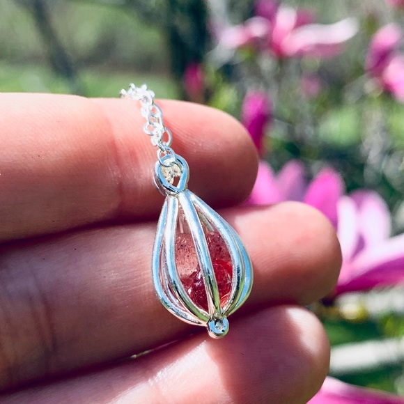 Strawberry Quartz Caged Pendant Necklace - Picture 3 of 8